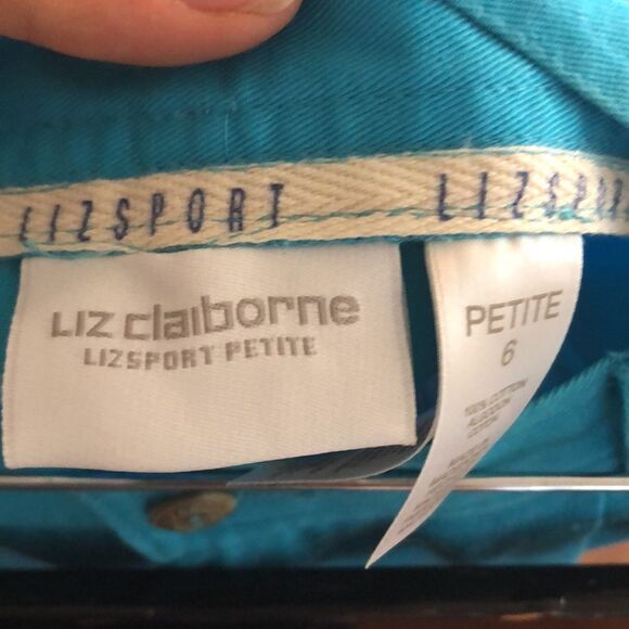 Vintage Deadstock Liz Claiborne pleated shorts - Picture 6 of 6
